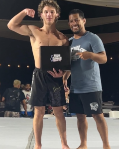 Jonny Mezheritskiy competing against Vinicius Inacio in the Sub on the Shore championship final